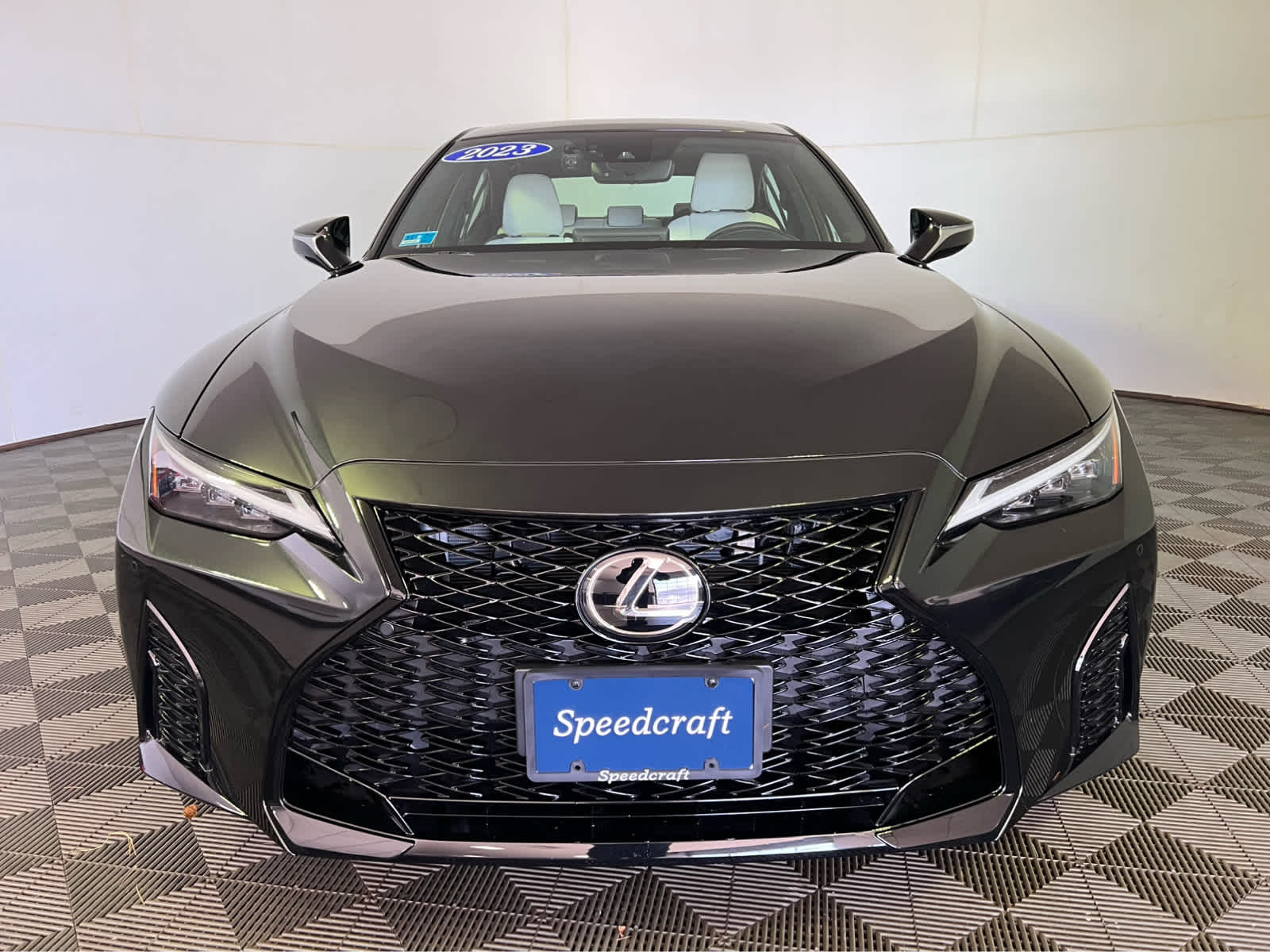 2023 Lexus IS F SPORT photo 2