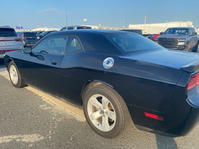 2012 Dodge Challenger SXT photo 6