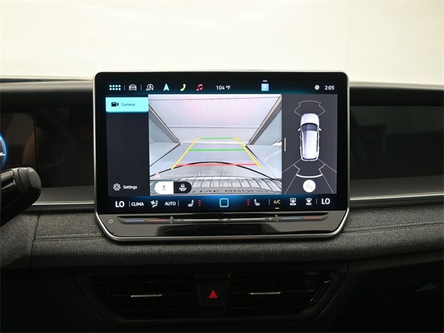 2025 Volkswagen Tiguan S photo 3