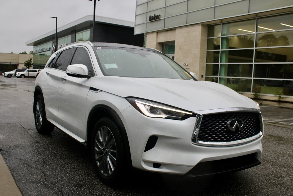 2025 Infiniti QX50 Luxe AWD photo 3