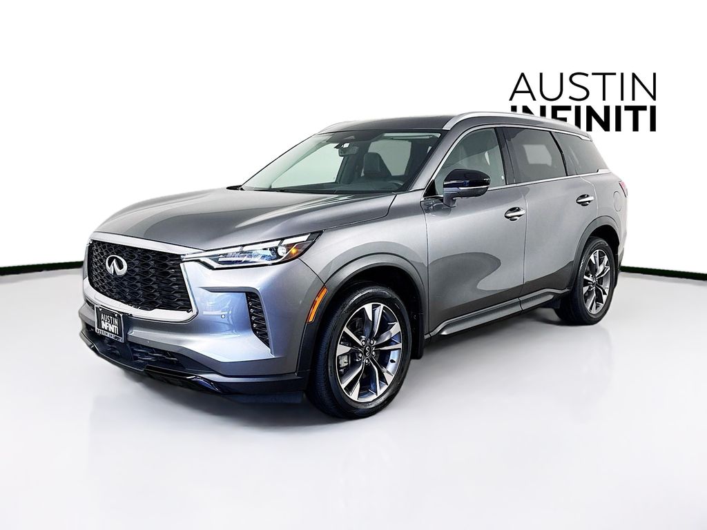 2023 Infiniti QX60 Luxe photo 3