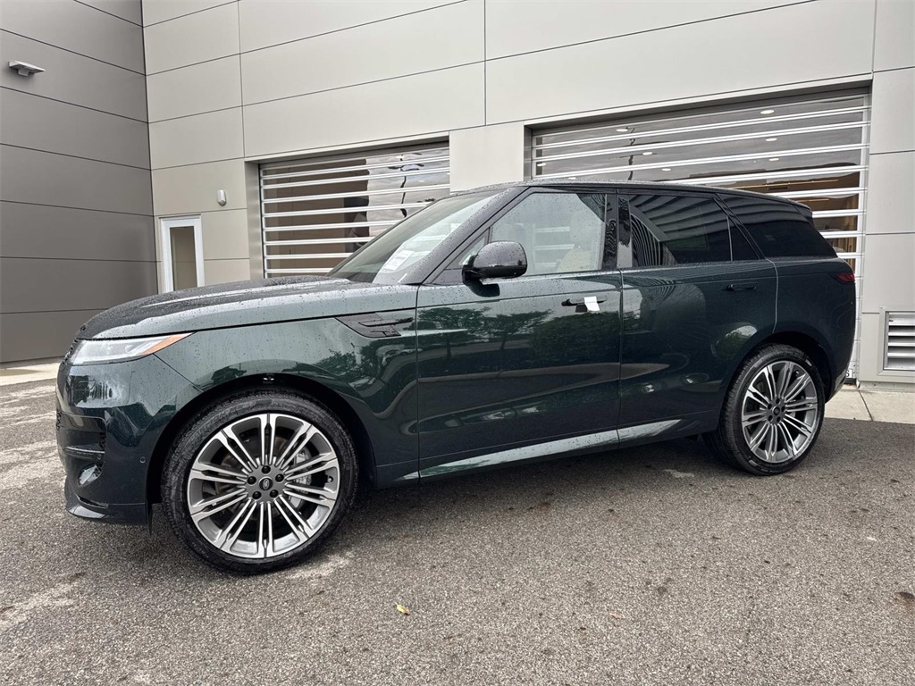 2025 Land Rover Range Rover Sport SE photo 3