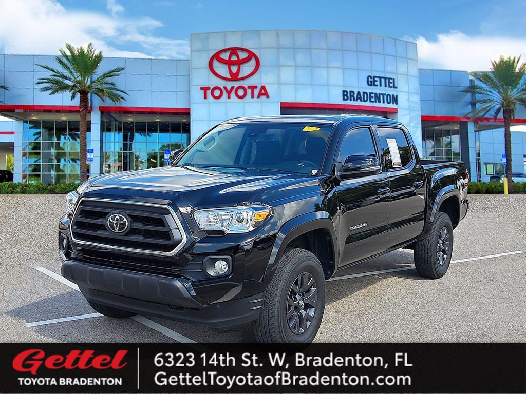 2023 Toyota Tacoma SR5's photo