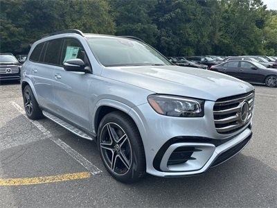 2025 Mercedes-Benz GLS Base's photo