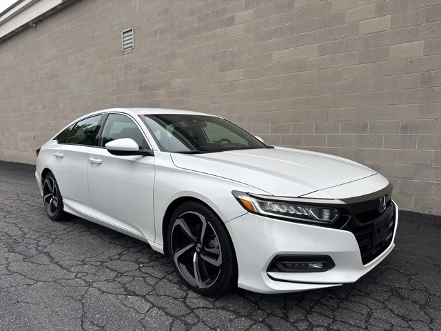 2019 Honda Accord Sport 1.5T photo 2