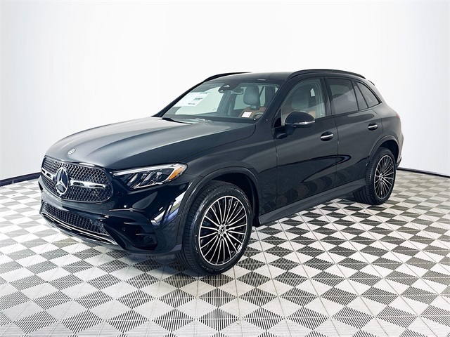 2025 Mercedes Benz GLC 300 photo 3