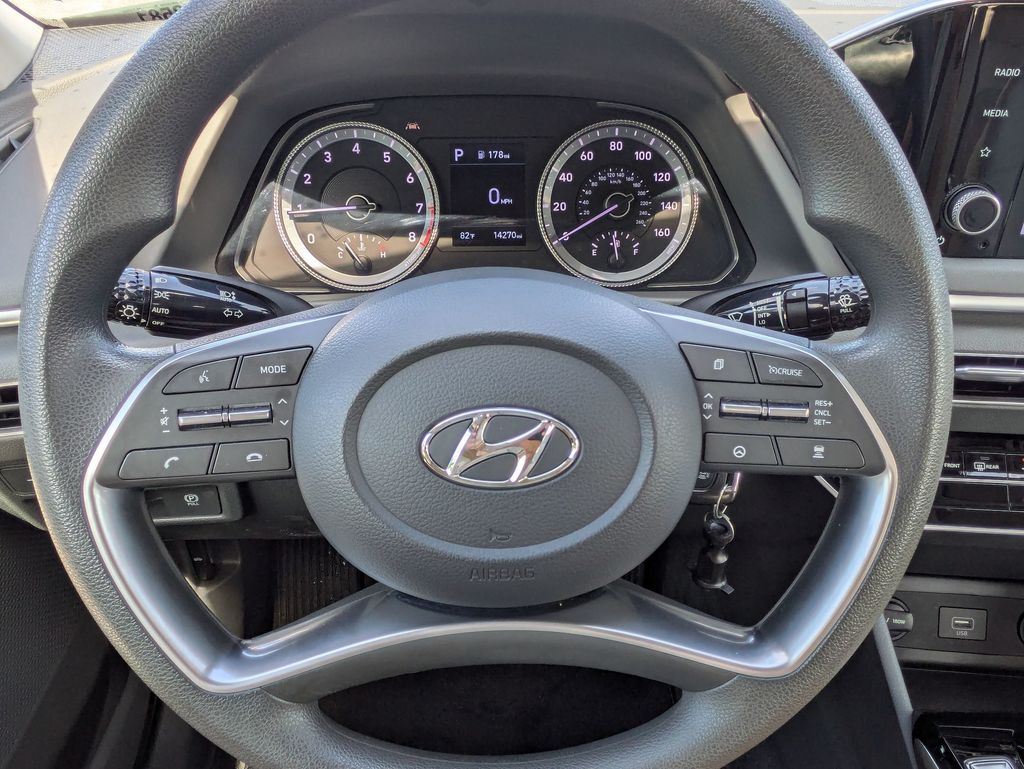 2022 Hyundai Sonata SE photo 13