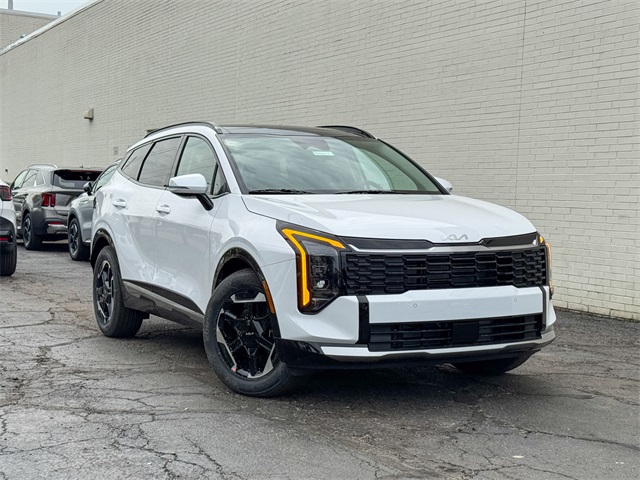 2026 Kia Sportage SX photo 2