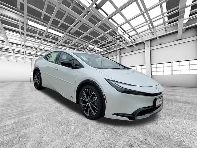 2026 Toyota Prius XLE's photo