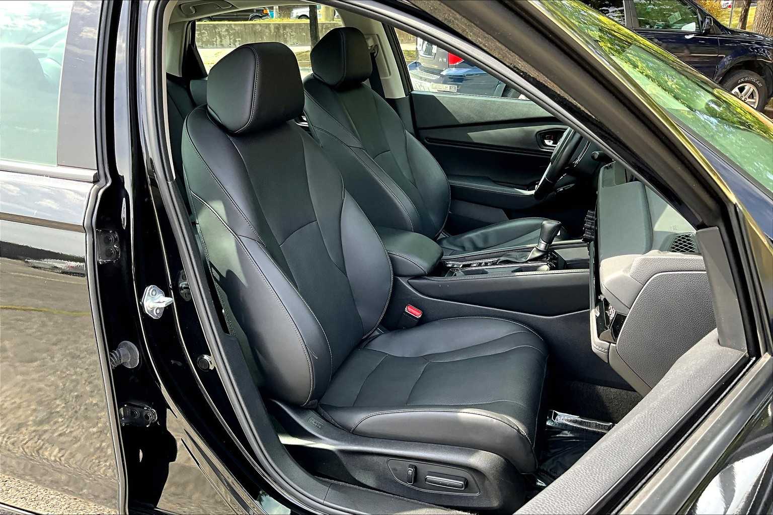 2023 Honda Accord Hybrid Touring photo 16