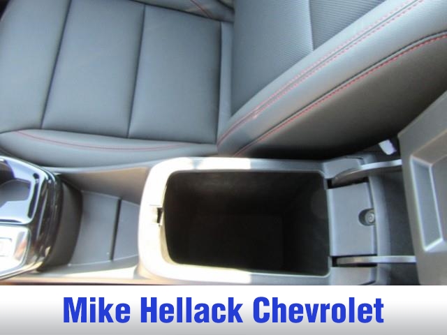 2025 Chevrolet Trax photo 13