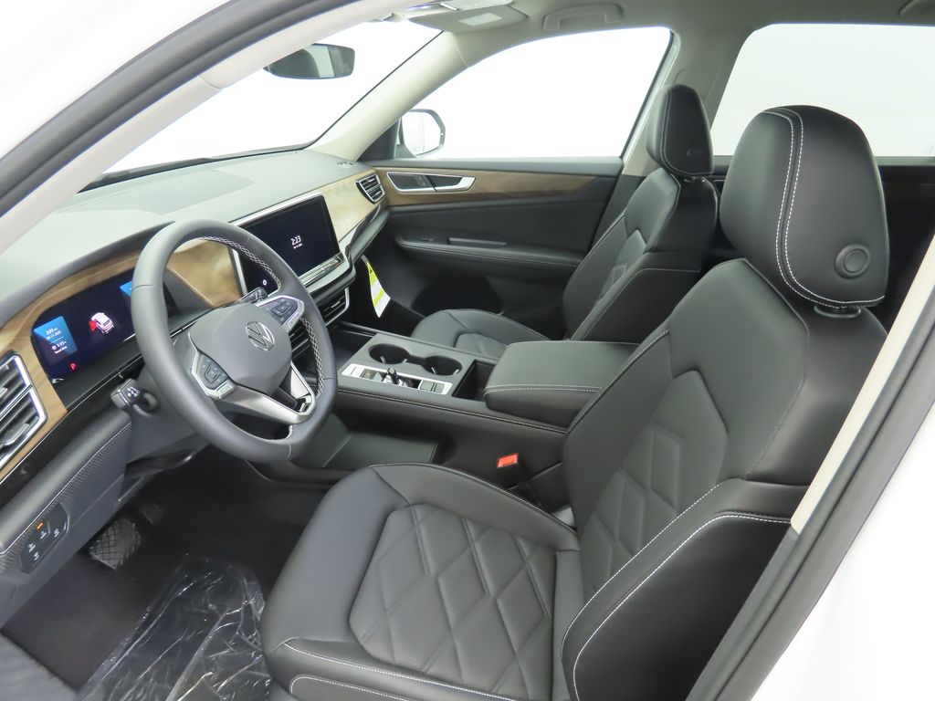 2026 Volkswagen Atlas SE photo 17