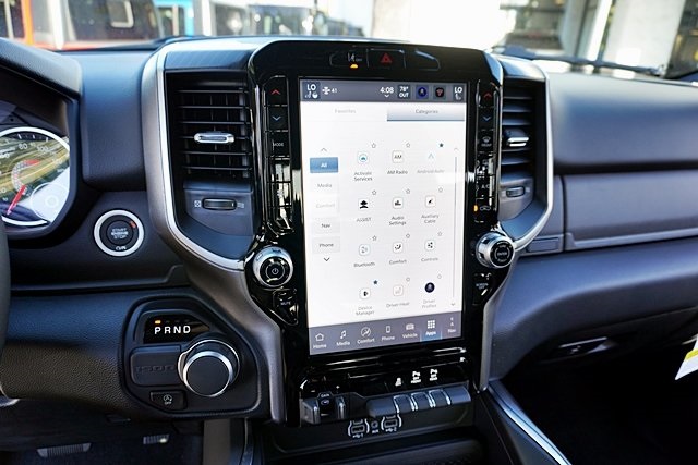 New 2026 Granite Crystal Metallic Clear-Coat Exterior Paint RAM Big Horn/Lone Star image 33