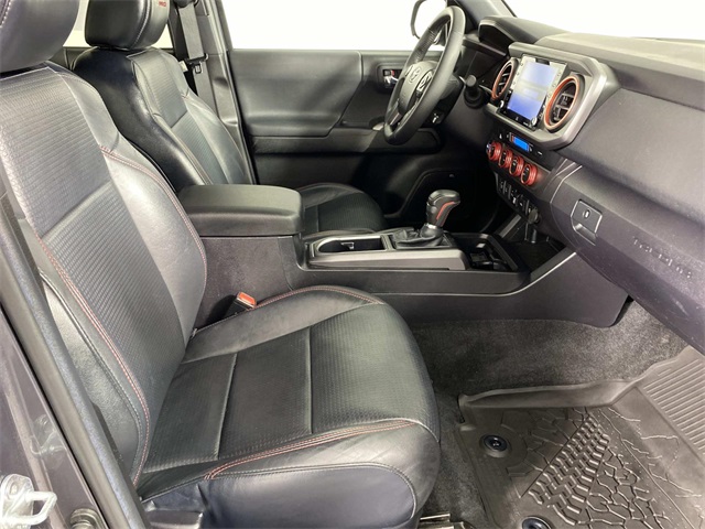 2021 Toyota Tacoma TRD Pro V6 photo 9
