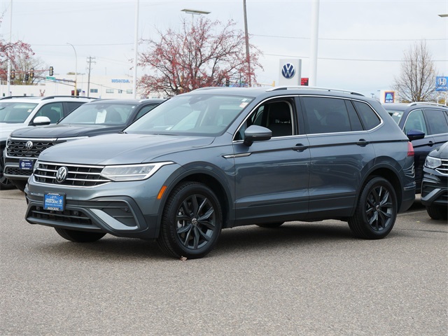 2024 Volkswagen Tiguan SE Wolfsburg Edition photo 2