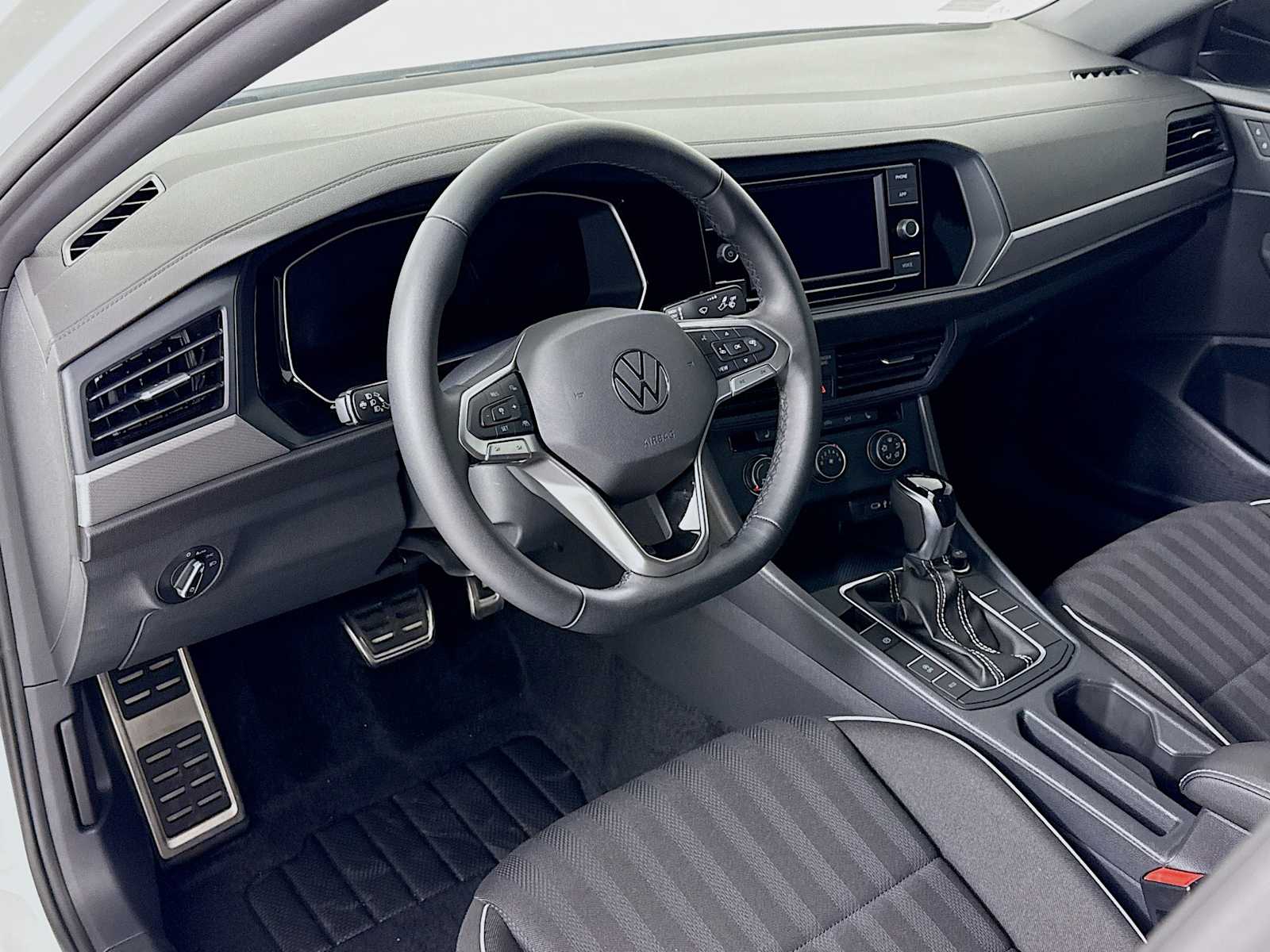 2024 Volkswagen Jetta Sport photo 4