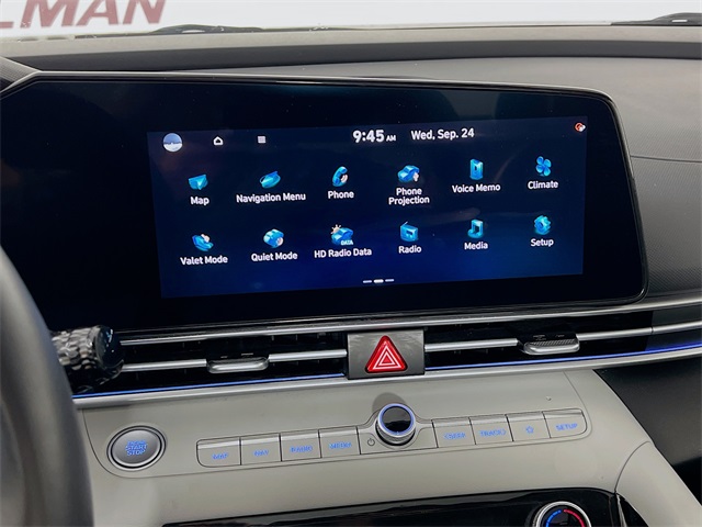 2024 Hyundai Elantra Limited photo 16