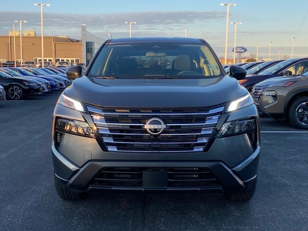 2025 Nissan Rogue S photo 9