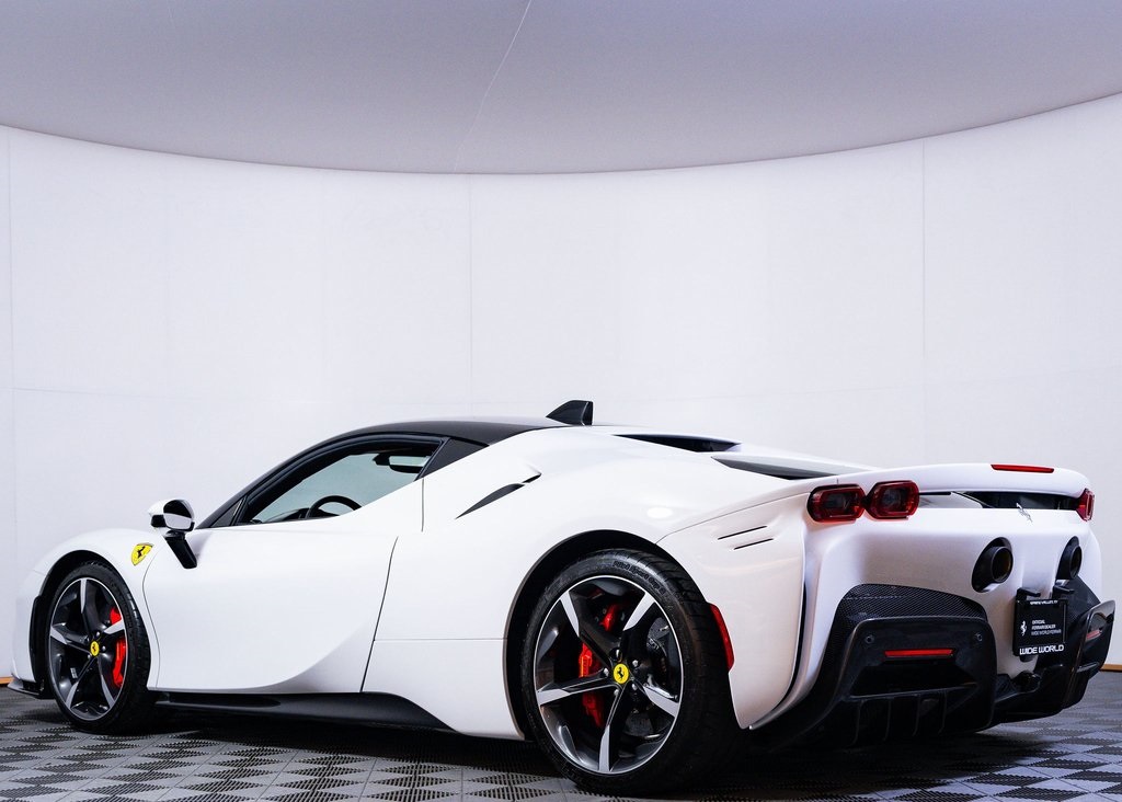 Certified Used 2021 Bianco Cervino Ferrari Base image 9