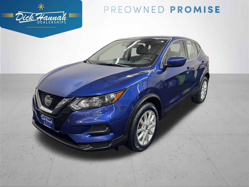 2021 Nissan Rogue Sport S's photo