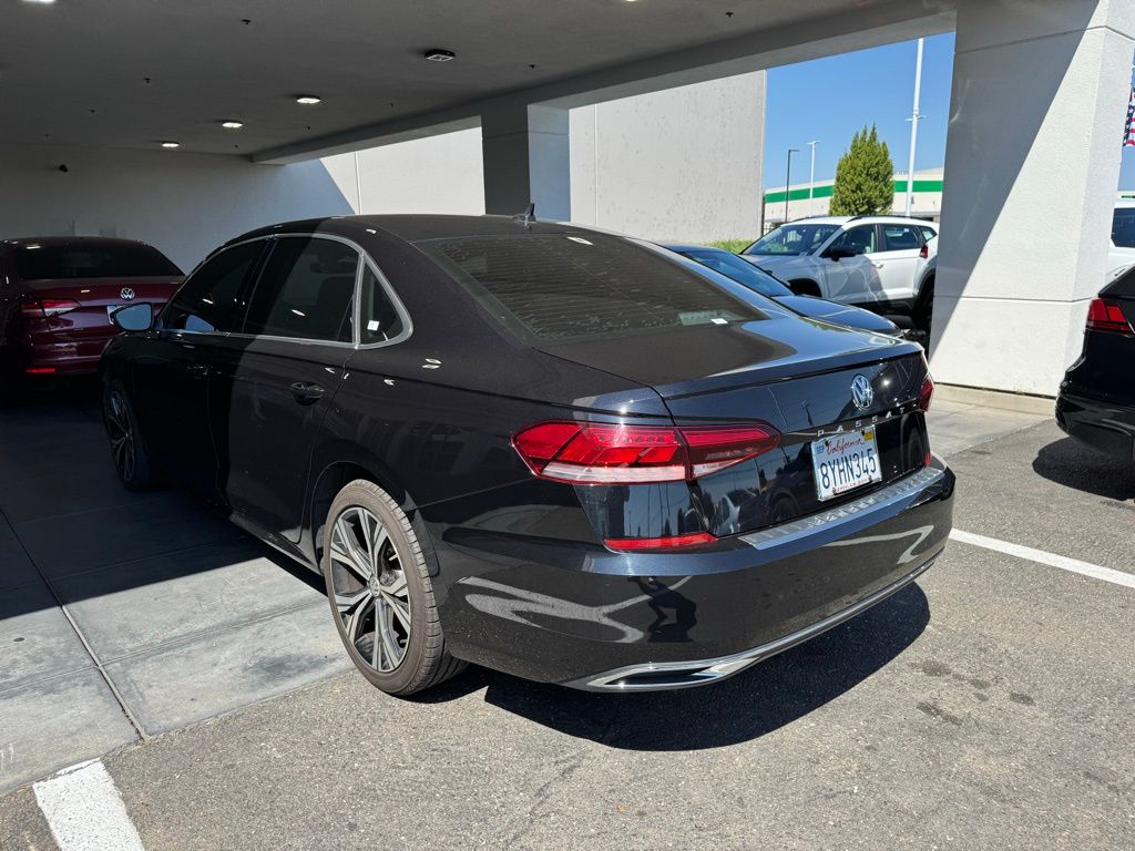 2021 Volkswagen Passat 2.0T SE photo 5