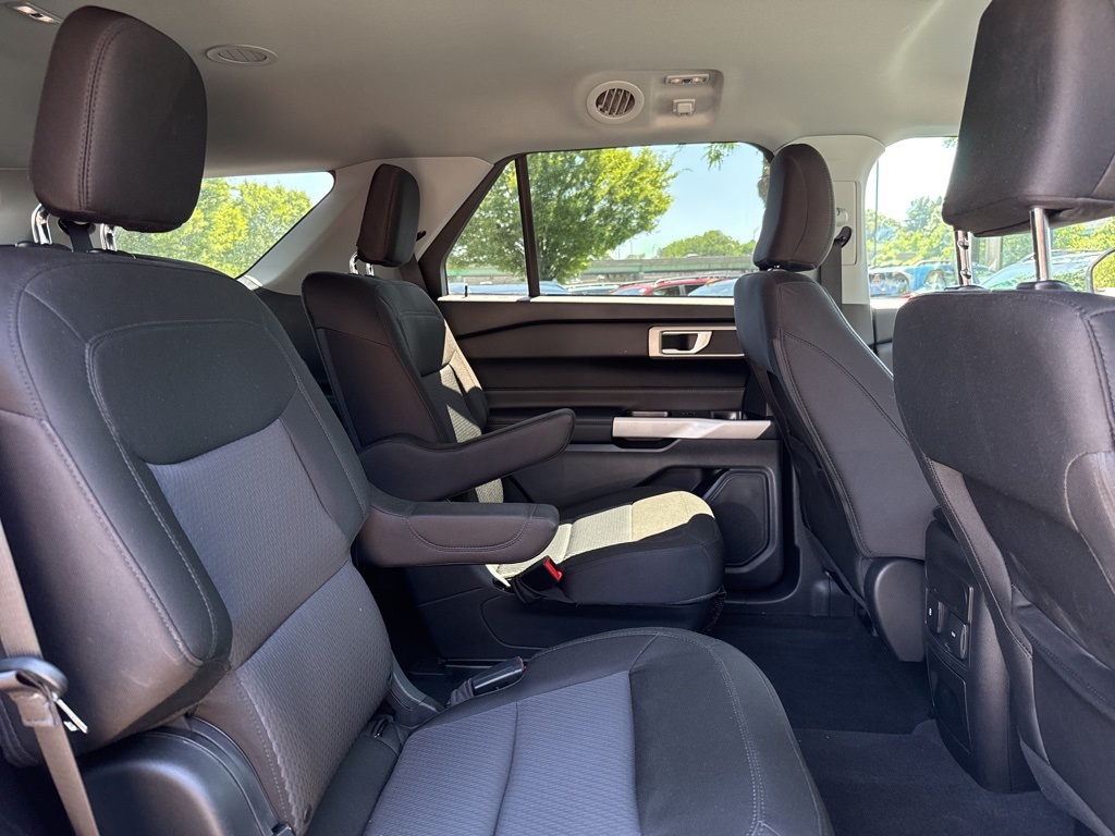 2022 Ford Explorer XLT photo 26