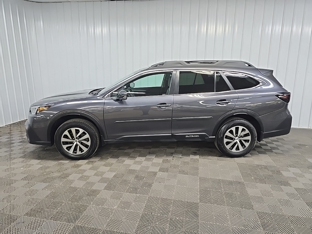 2022 Subaru Outback Premium photo 2