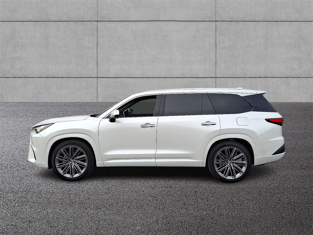 2025 Lexus TX photo 5