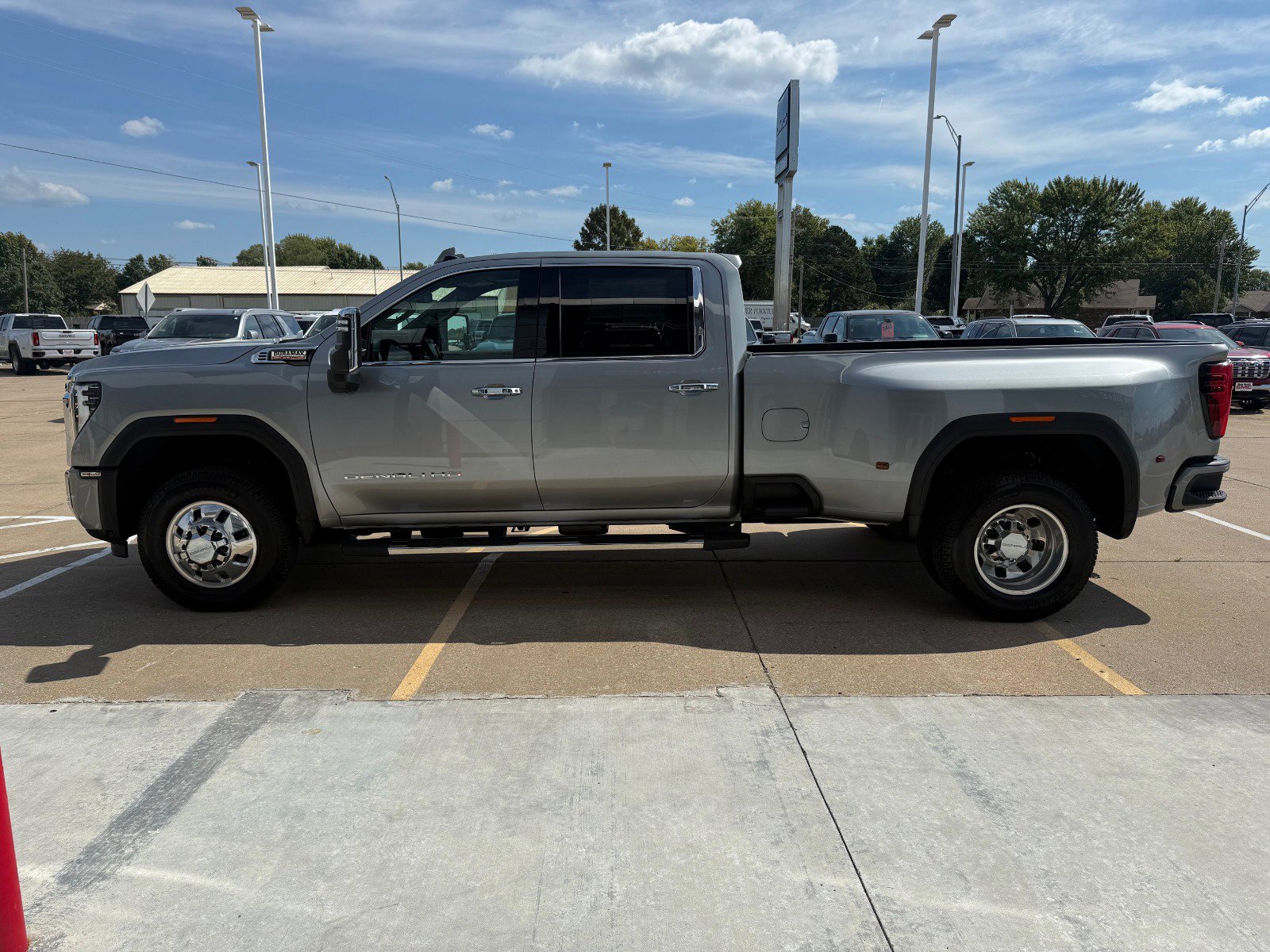 2025 Gmc Sierra 3500 HD Denali photo 6