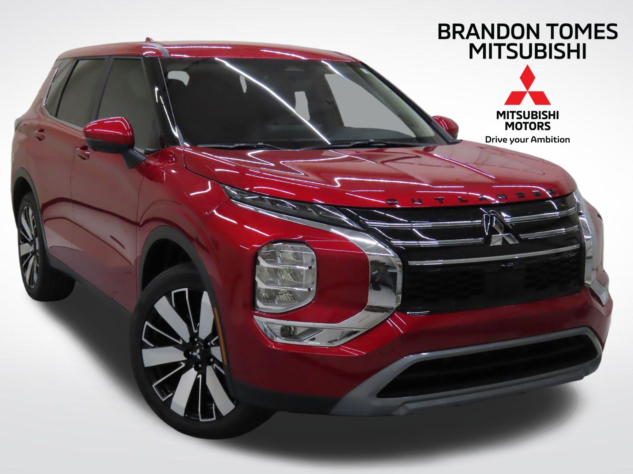 2025 Mitsubishi Outlander SE's photo