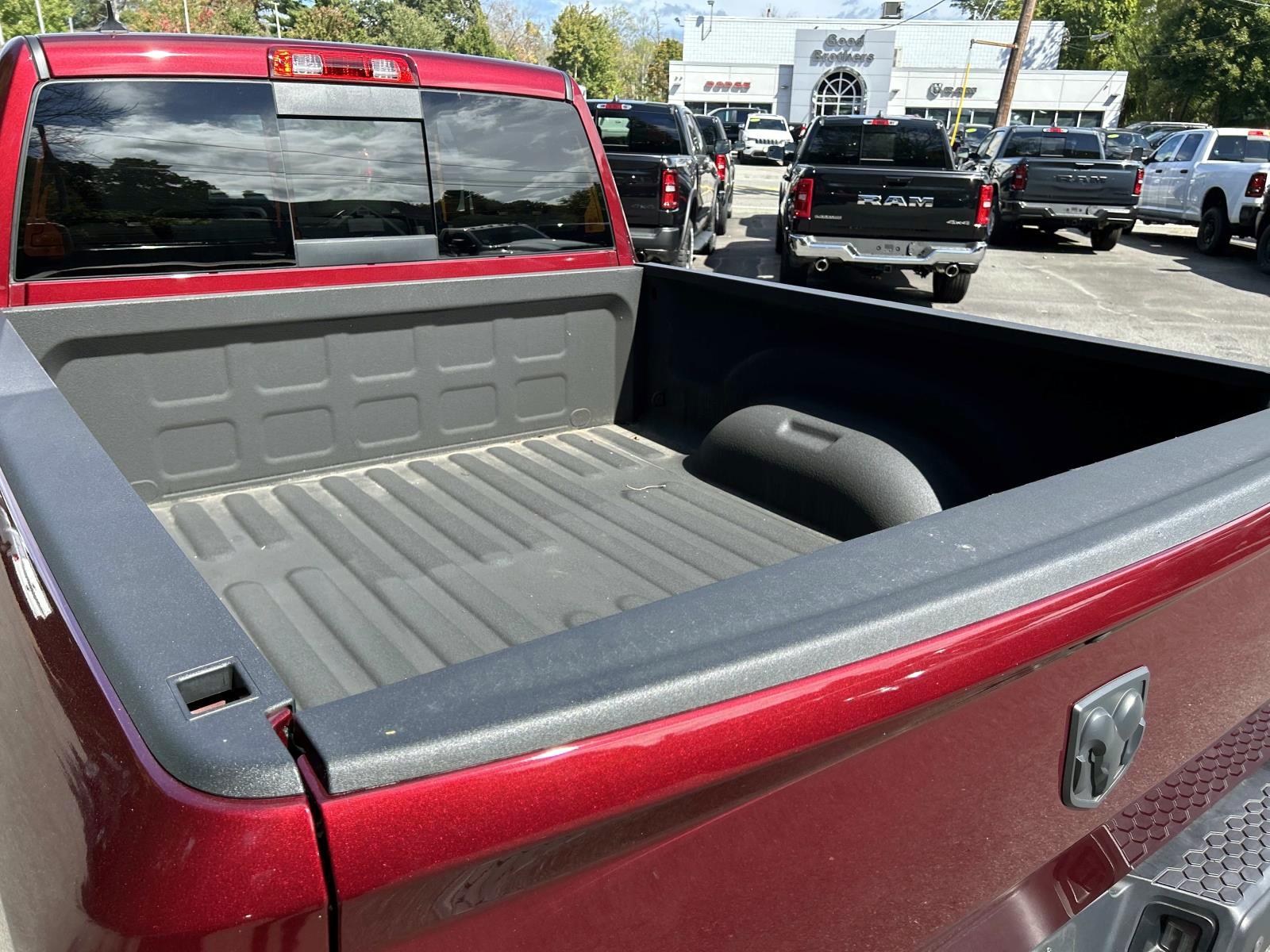 2022 Ram 1500 Classic Warlock photo 7