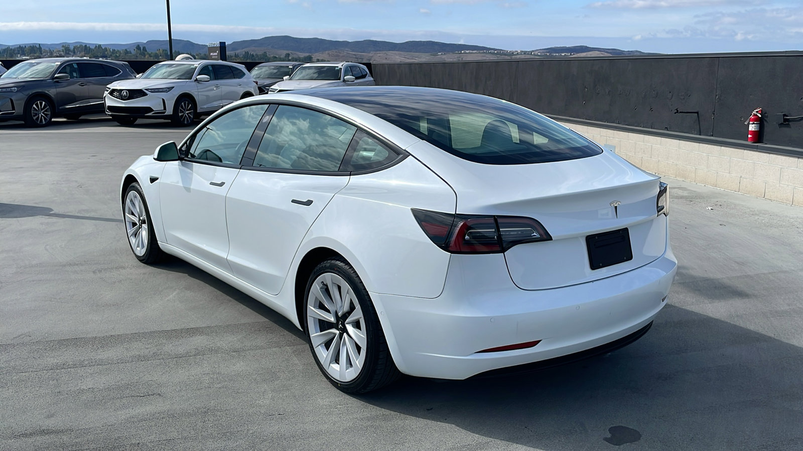 2022 Tesla Model 3 Long Range photo 3