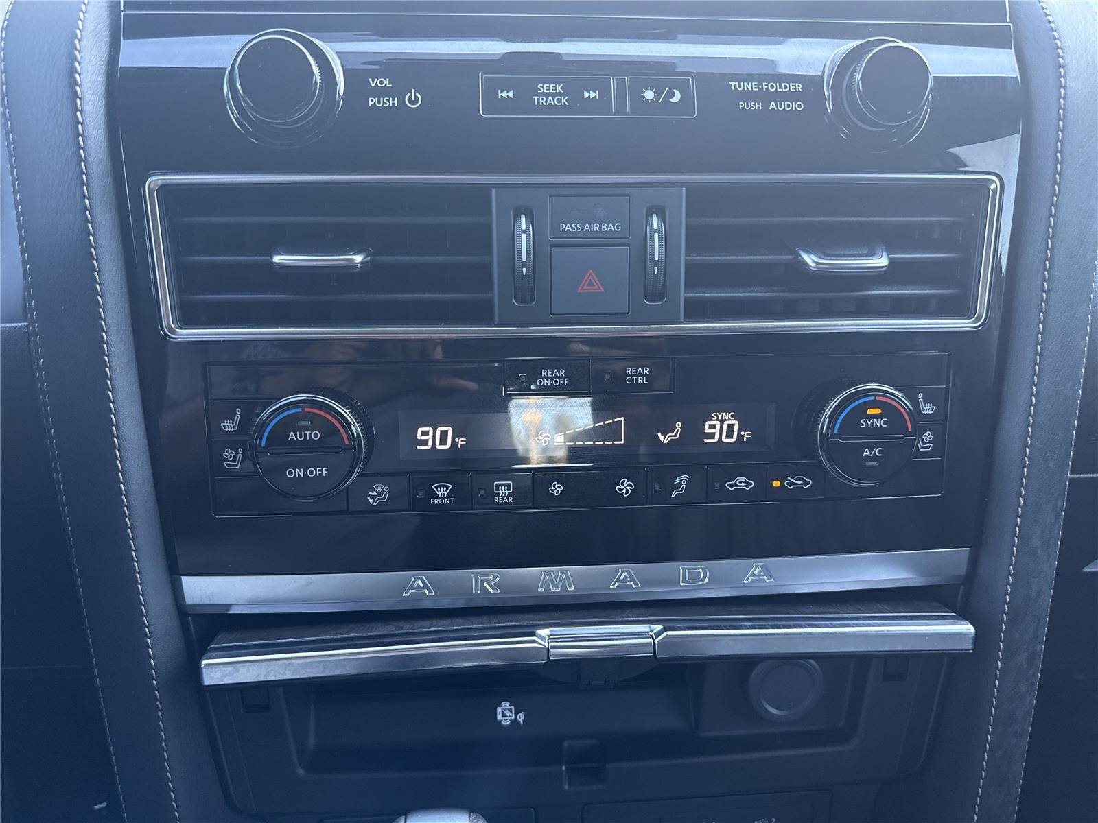 2022 Nissan Armada Platinum photo 34