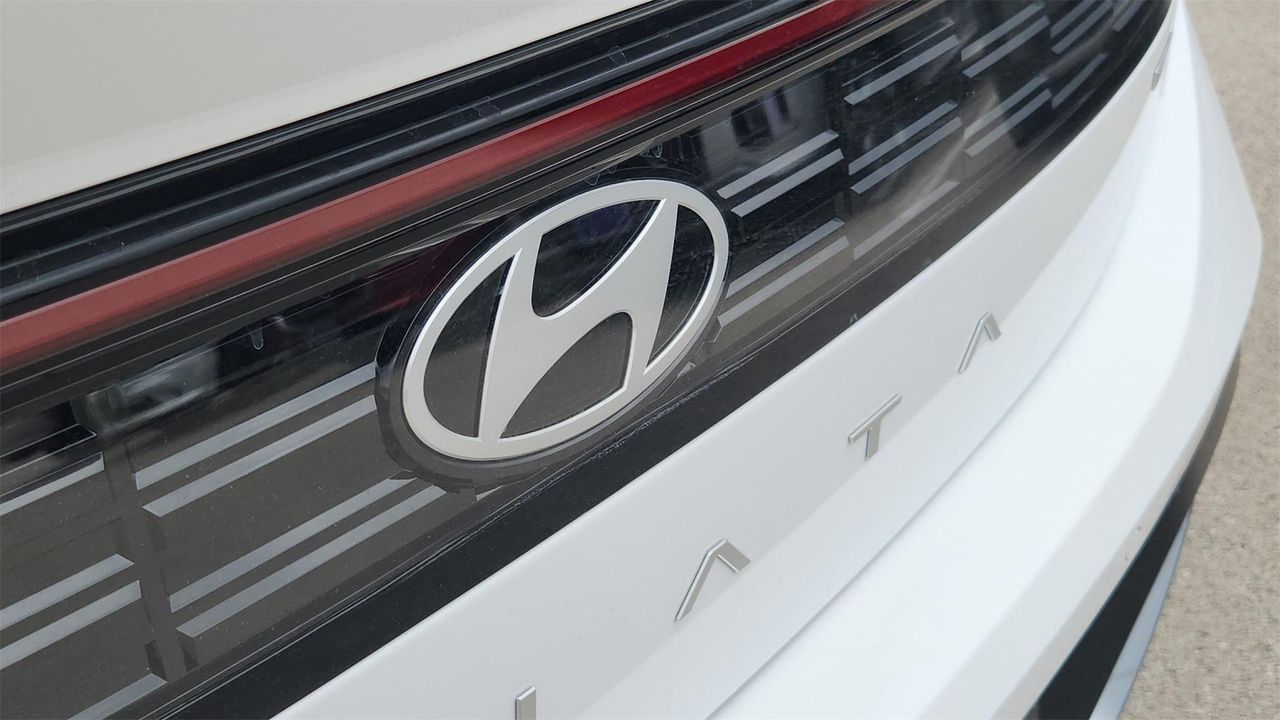 2025 Hyundai Sonata Hybrid Limited photo 25