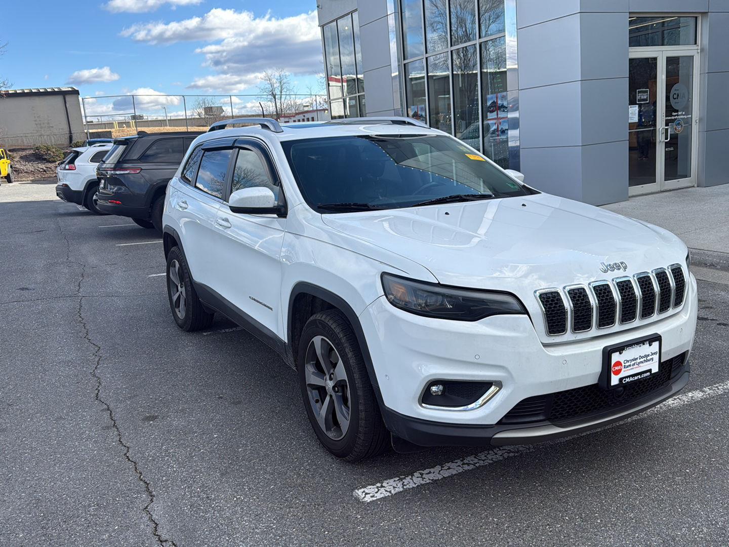 2019 Jeep Cherokee Limited's photo