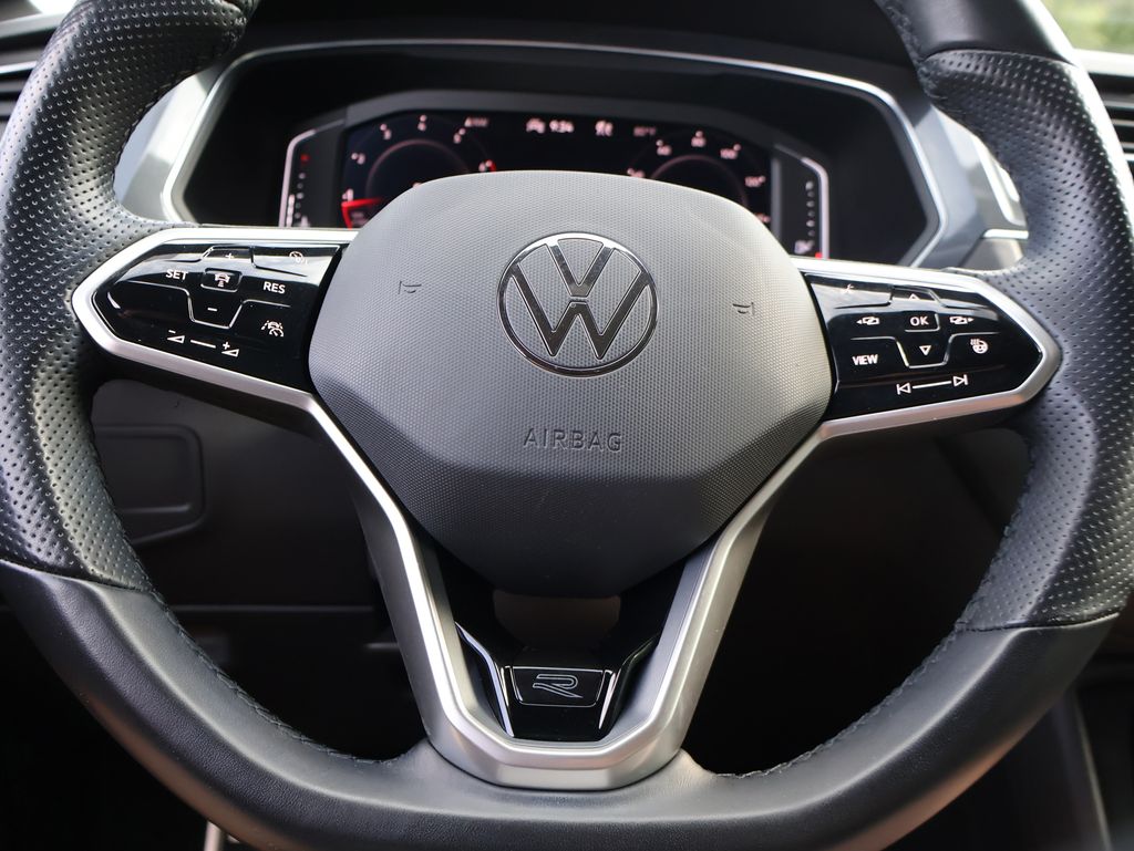 2022 Volkswagen Tiguan SEL Premium R-Line photo 34