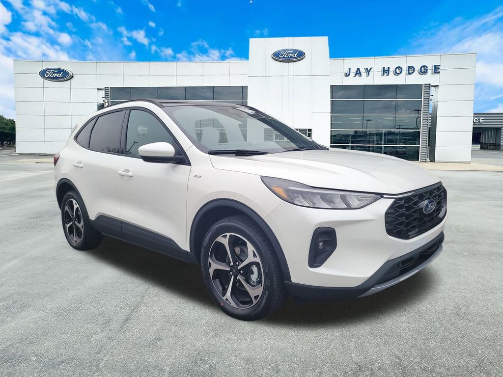 2026 Ford Escape ST-Line Select's photo