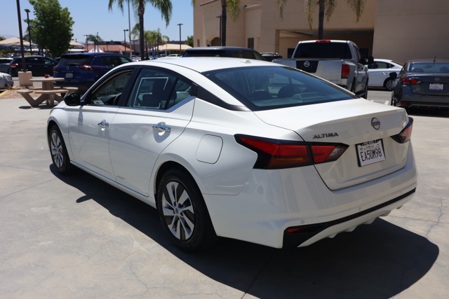 2025 Nissan Altima 2.5 S photo 5