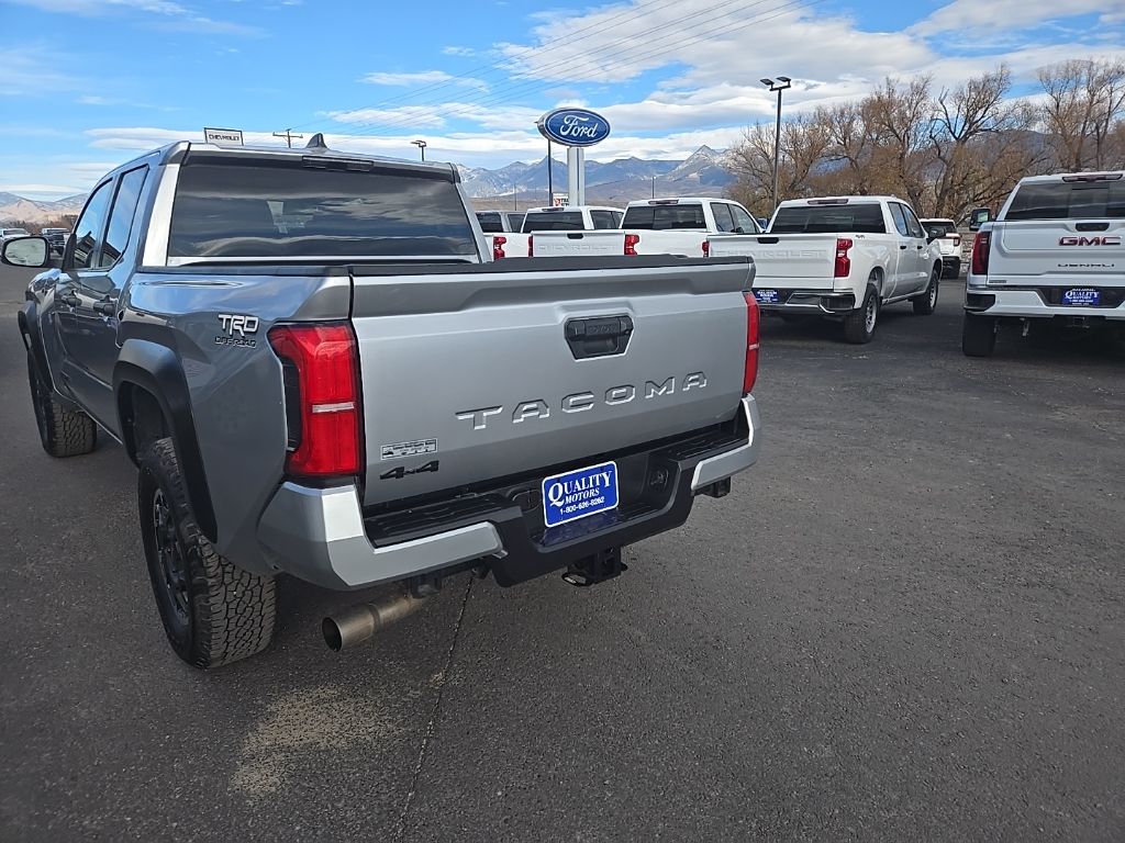 2024 Toyota Tacoma TRD Sport photo 2