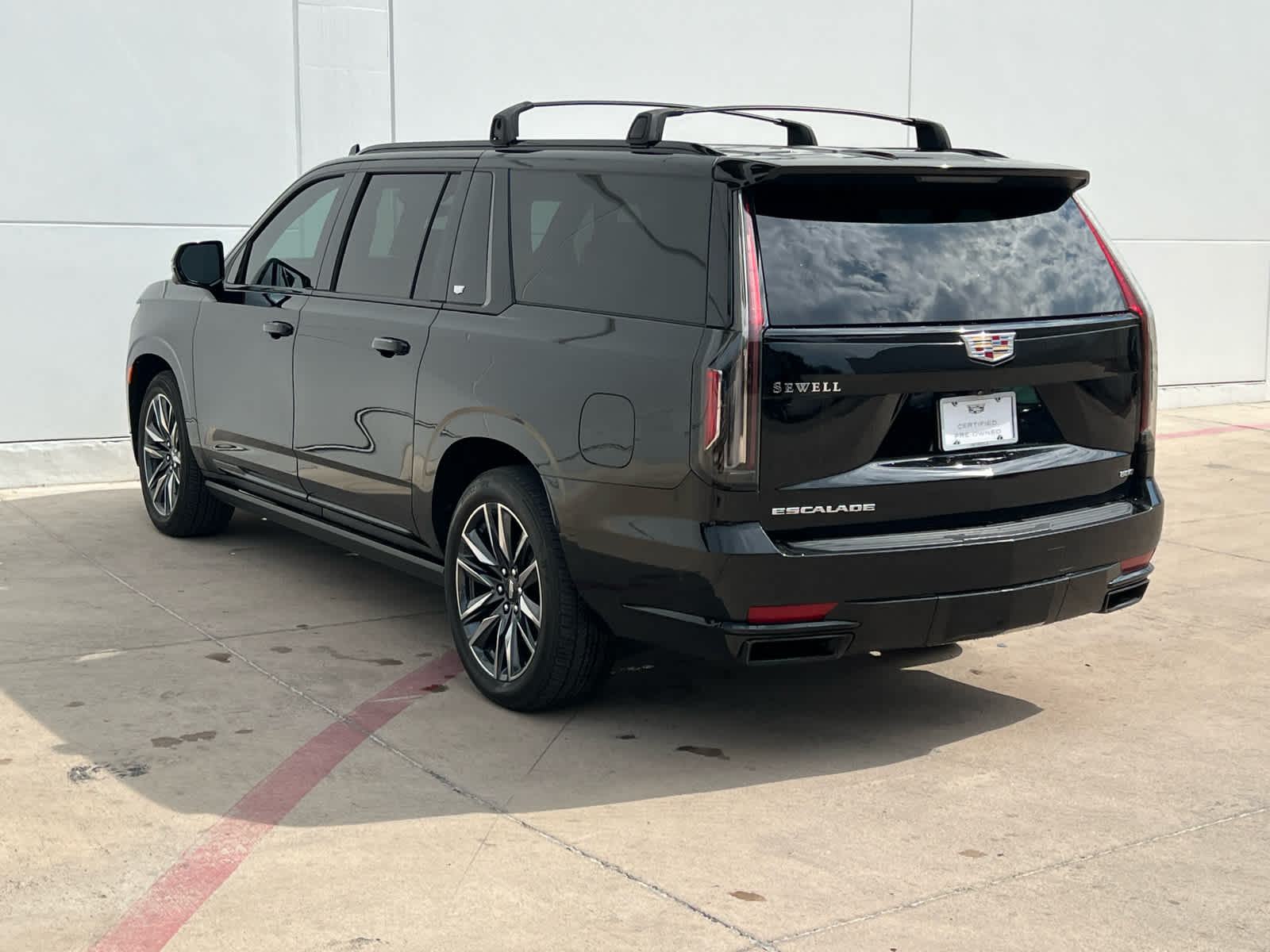 2023 Cadillac Escalade ESV Sport photo 6