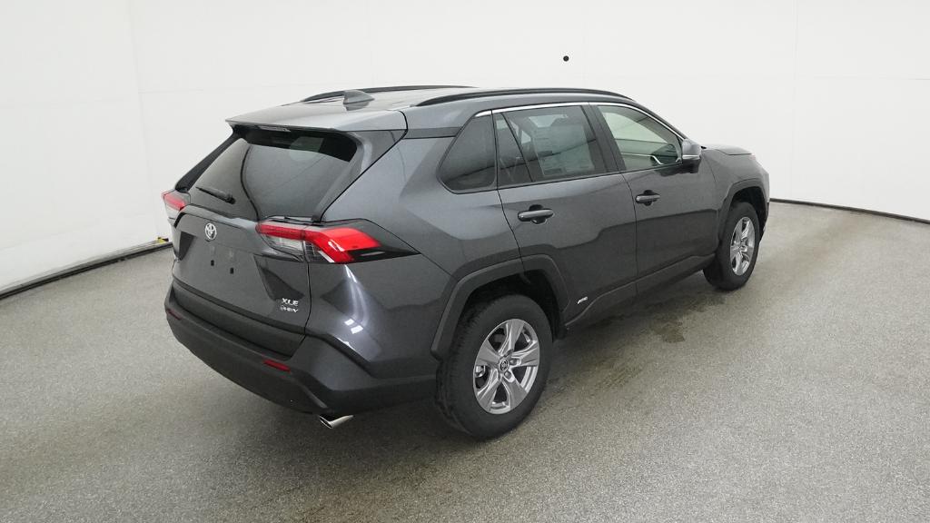2025 Toyota RAV4 Hybrid XLE photo 22