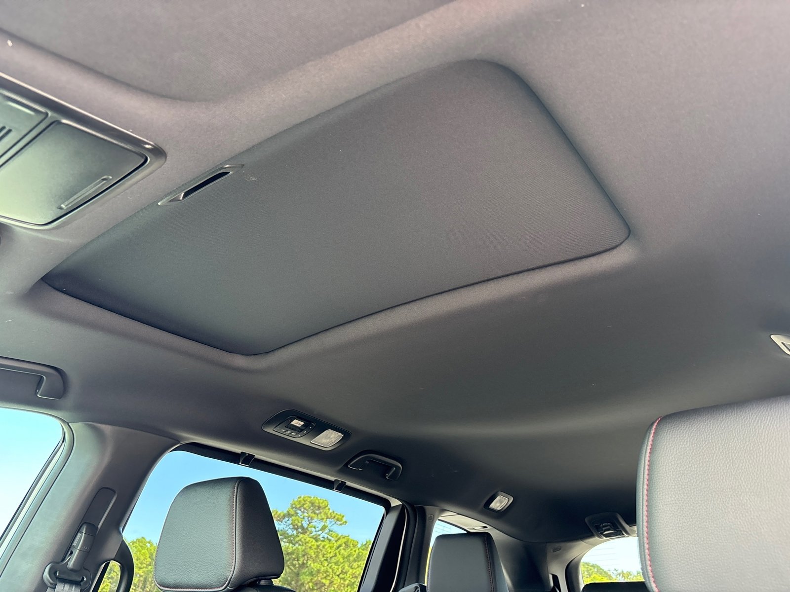 2026 Honda Odyssey Sport photo 3