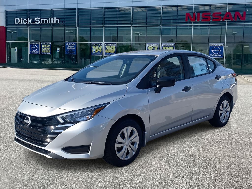 2025 Nissan Versa S photo 3