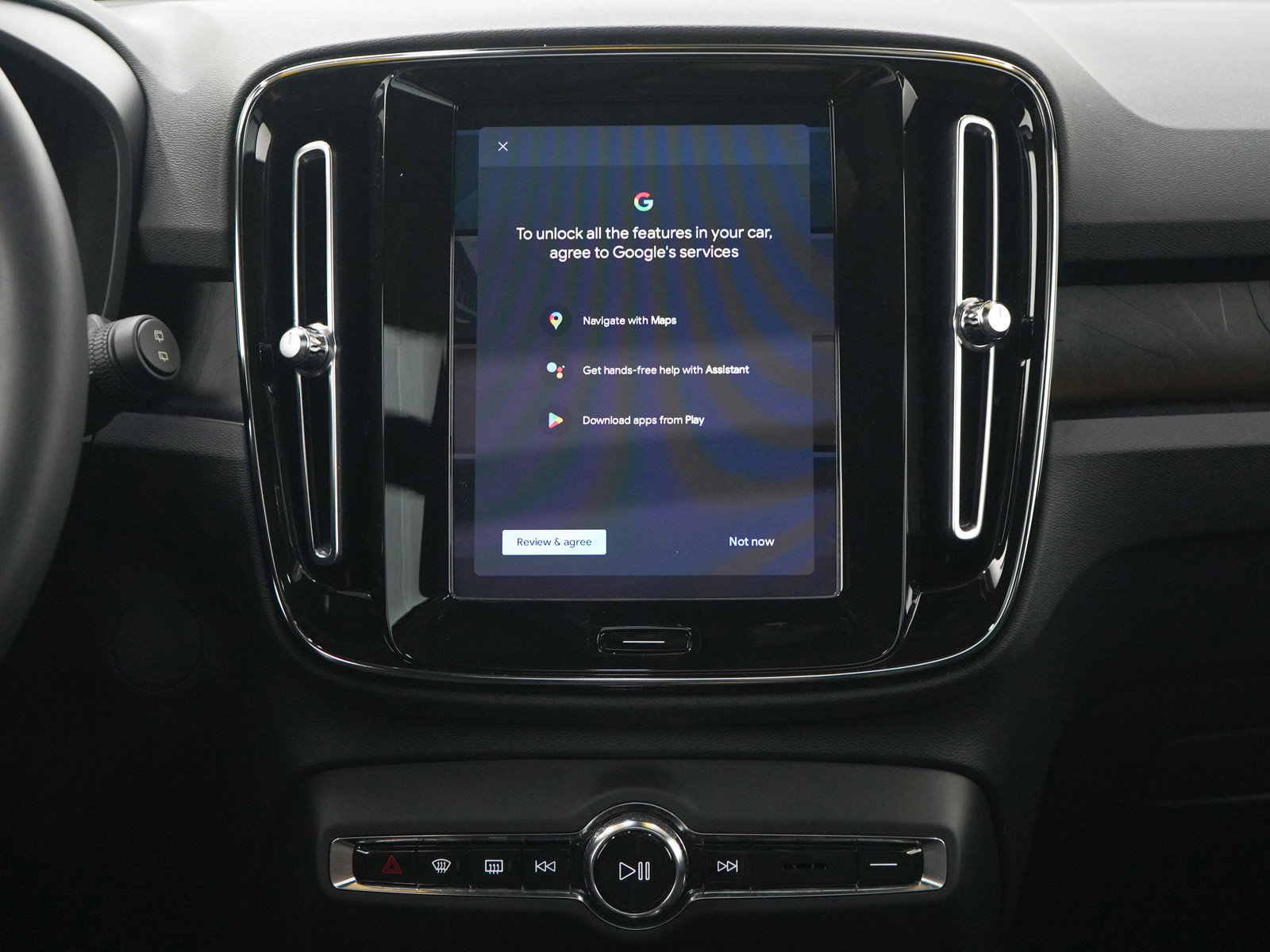 2023 Volvo XC40 Recharge Ultimate AWD photo 15