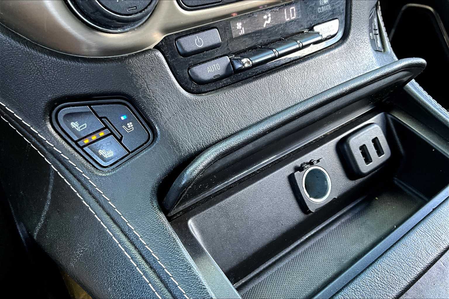2017 Gmc Yukon XL Denali photo 30