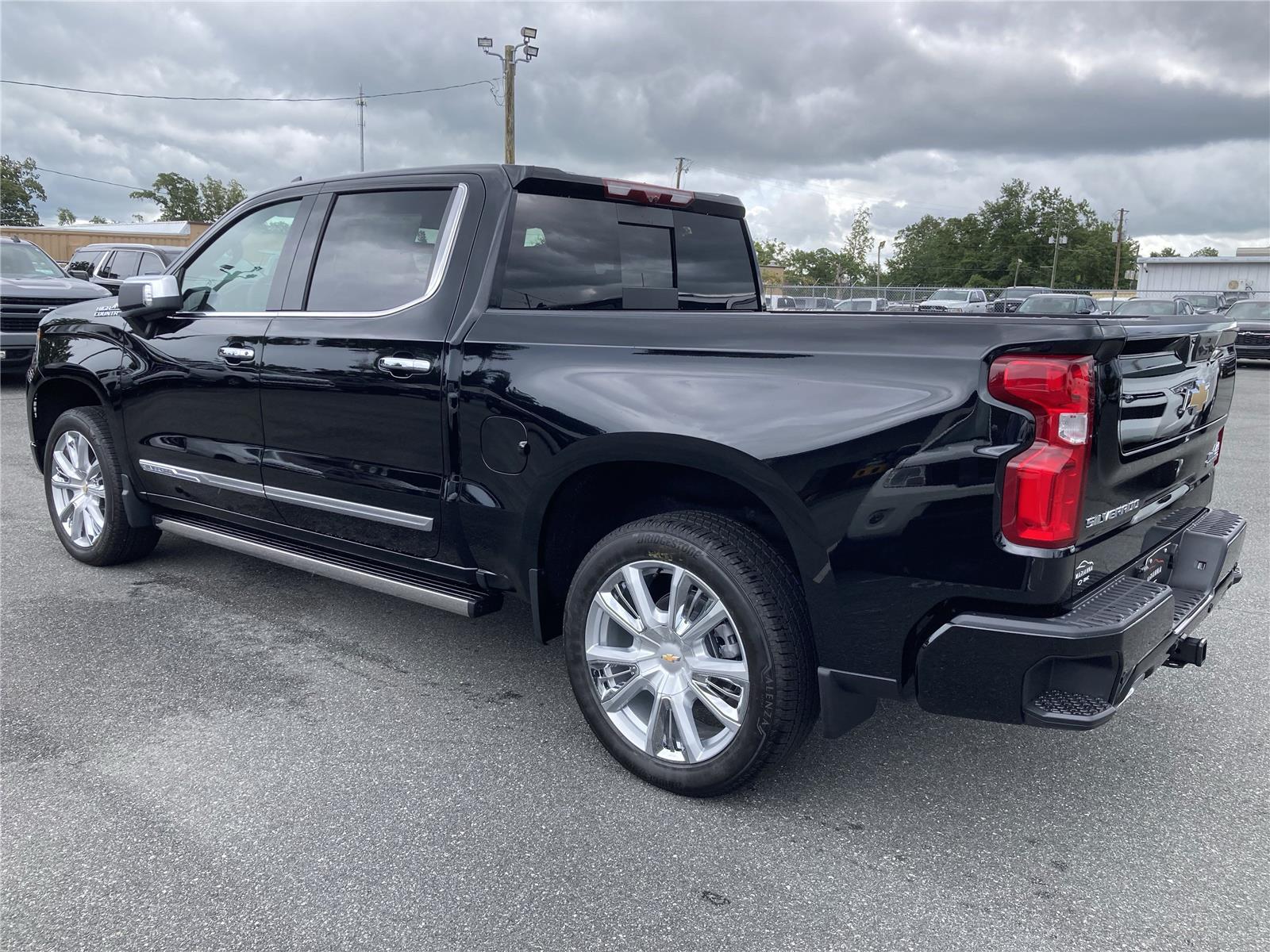 2026 Chevrolet Silverado 1500 High Country photo 7