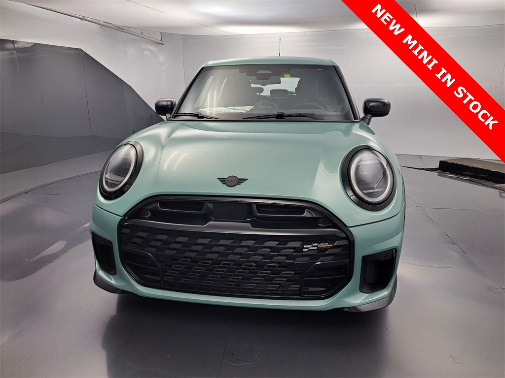 2026 Mini Cooper 4 Door Hardtop S Iconic photo 8
