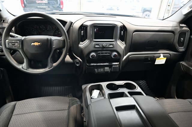 2026 Chevrolet Silverado 1500 Custom photo 13