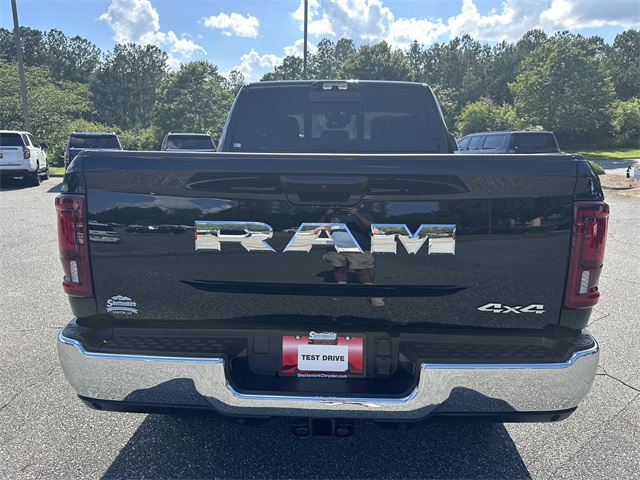 2025 Ram 2500 Tradesman photo 4