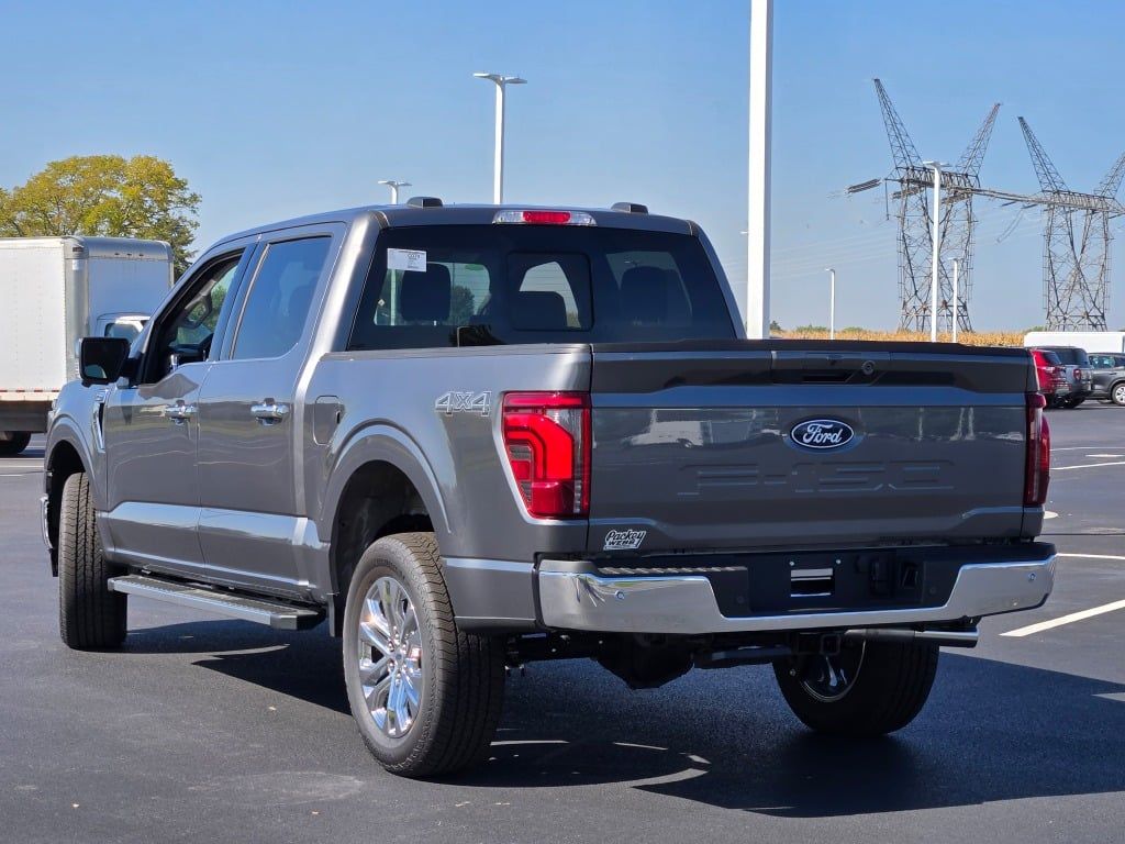2025 Ford F-150 Lariat photo 13